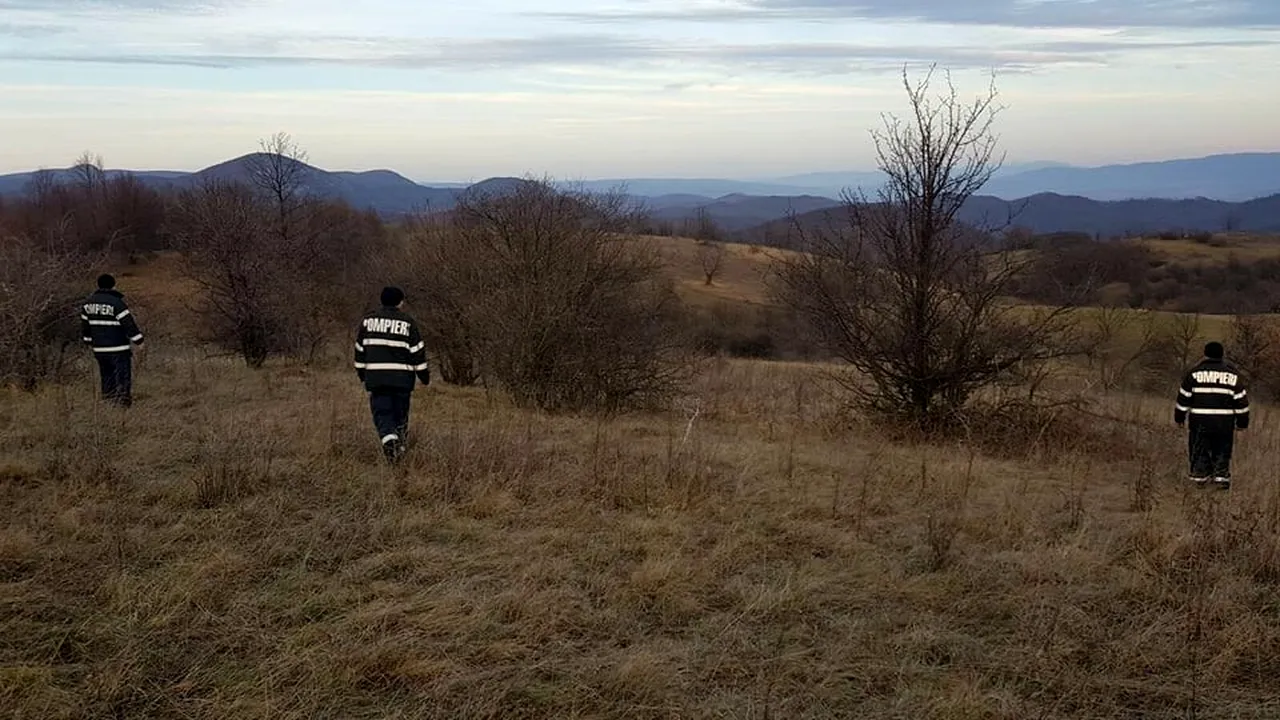 Un băieţel de 9 ani, căutat de zeci de persoane după ce s-a îndepărtat de tatăl său şi a dispărut, a fost găsit aproape de casă