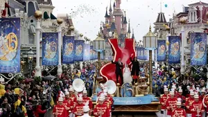 TOPUL celor mai ATRACTIVE parcuri de distracţii din lume - GALERIE FOTO