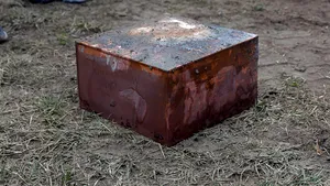 A fost descoperită o capsulă a timpului. Ce ar putea conţine şi când va fi deschisă