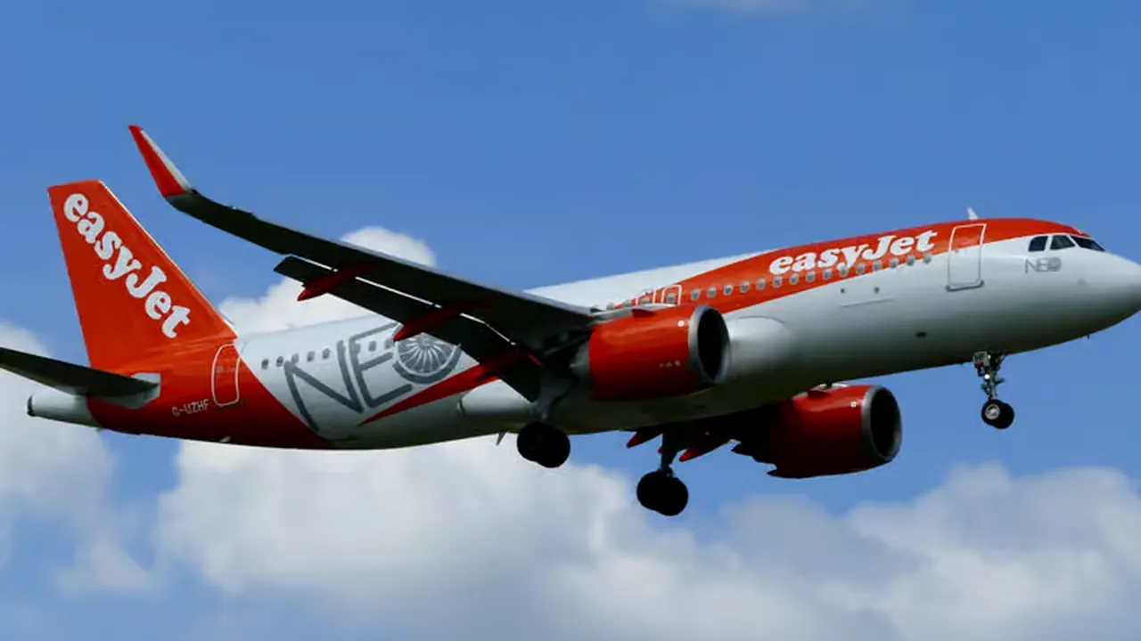 Bătaie la bordul unui zbor easyJet spre Liverpool. Aeronava s-a întors din drum