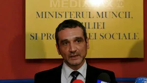 Lăzăroiu şi delegaţia FMI au discutat despre salarizare, pensii şi Codul asistenţei sociale