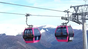 Telegondola Sinaia: Executarea silită e suspendată. Primăria achită rata. Firma de leasing nu acceptă