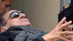 Hosni Mubarak s-a rănit la cap în închisoare