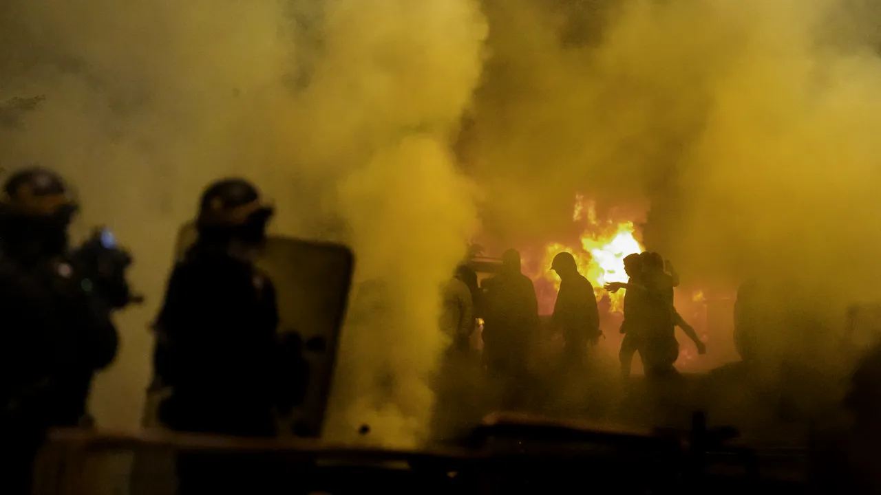 Incendiu de proporţii în cea de-a doua piaţă ca mărime din Mexic. Cel puţin 9 morţi