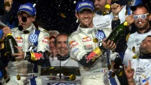 Sebastien Ogier a câştigat Raliul Franţei. Loeb a abandonat