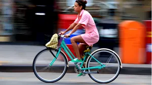 Bicicleta, mijlocul de transport ales de mulţi români în contextul pandemiei