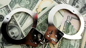 Viorel Radu, director în CNCAN, trimis în judecată pentru că a luat mită 8.000 de lei 