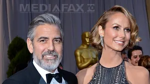 George Clooney şi Stacy Keibler s-au despărţit