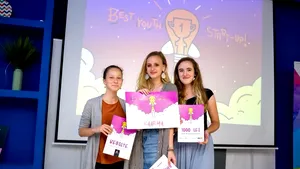 Trei eleve de liceu din Cluj-Napoca au câştigat un concurs de start-up-uri: în ce transformă PET-urile care poluează râurile. 