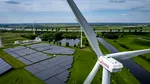Câte eoliene şi solare s-ar putea pune în funcţiune anul acesta? Datele arată că ar putea fi cel mai bun an pentru regenerabile