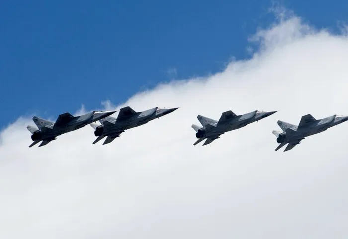 Reacția Rusiei la acuzațiile privind încălcarea spațiului aerian estonian: „Aeronavele rusești nu au deviat de la ruta de zbor”