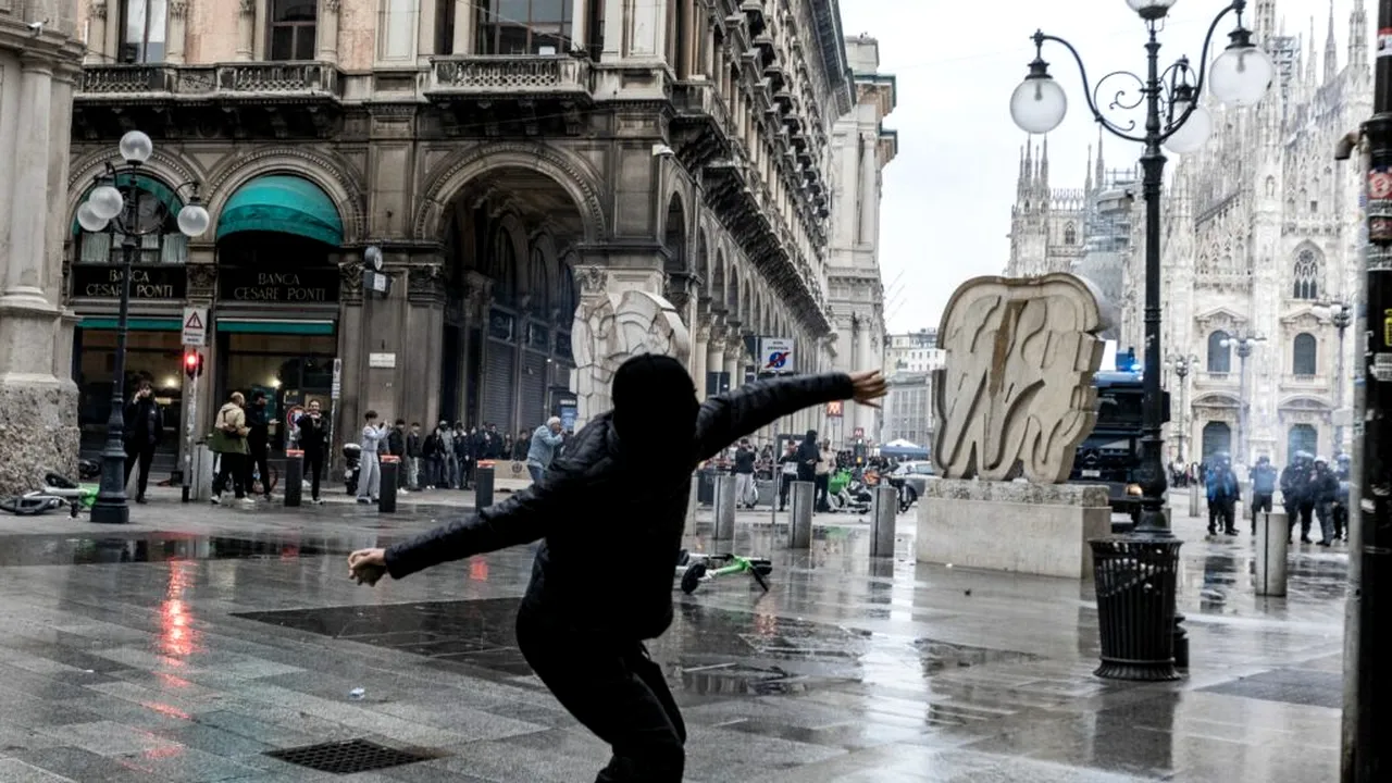Magazinele de lux din Milano își acoperă vitrinele de teama unor noi violențe. Guvernul Meloni pregătește măsuri mai dure