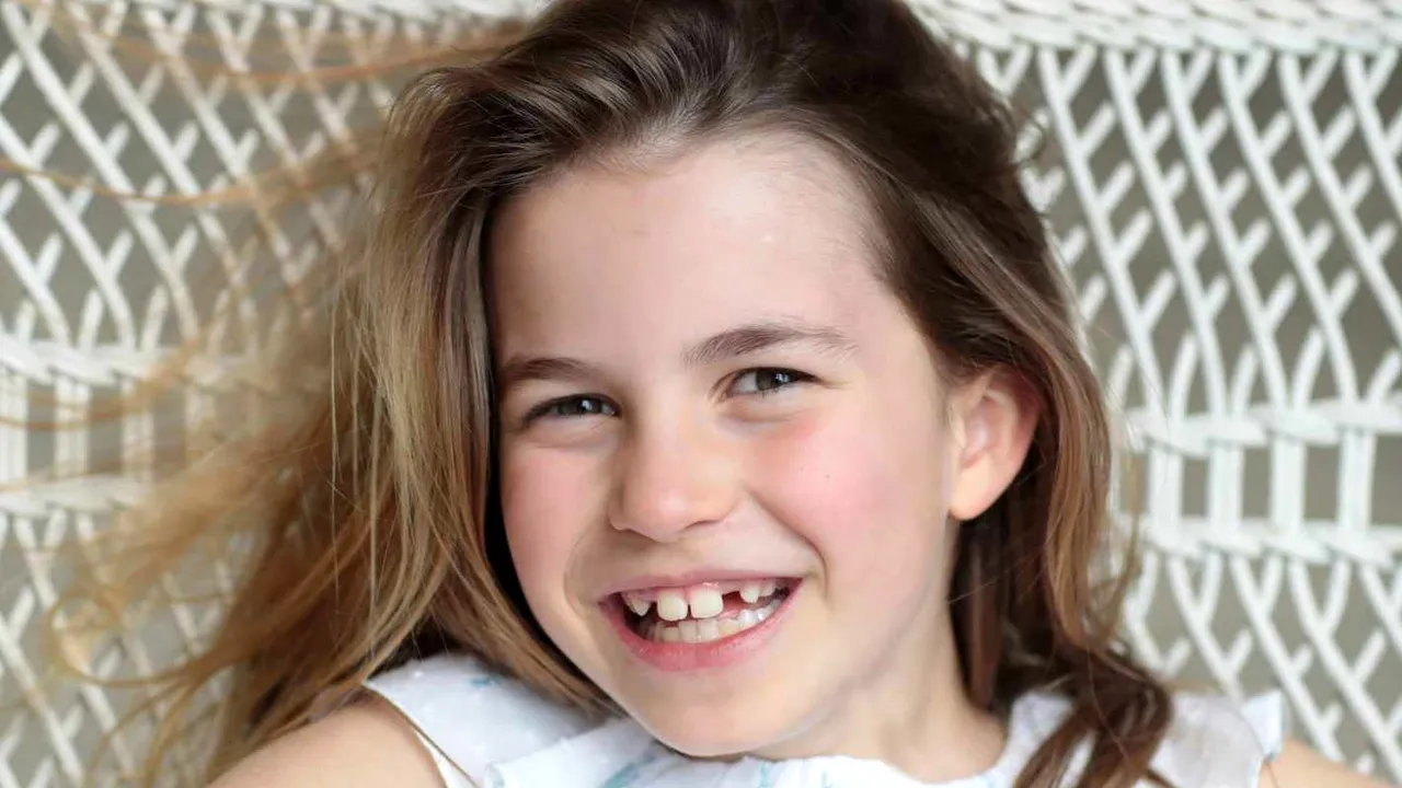 Prinţesa Charlotte împlineşte 8 ani. Fotografia care marchează evenimentul