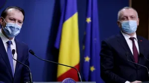 Elevii ameninţă cu plângeri penale dacă Guvernul elimină gratuitatea din transport. Premierul Cîţu şi ministrul Sorin Cîmpeanu sunt vizaţi