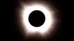 Eclipsa de Soare are loc astăzi. Orașele din România de unde se vede cel mai bine