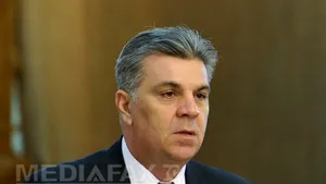 Zgonea: Proiectul din 2011 de revizuire a Constituţiei, ilegitim politic