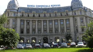Sindicaliştii BCR aşteaptă o ofertă concretă din partea administraţiei băncii