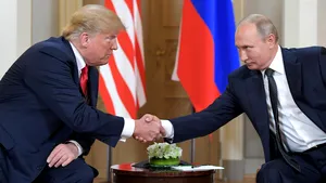 Donald Trump şi Vladimir Putin au discutat despre controlul armamentului nuclear şi relaţiile comerciale