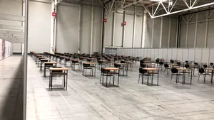 Pandemia nu i-a speriat pe candidaţii la Medicină. 3326 de persoane vor da examen la Romexpo în condiţii speciale| FOTO