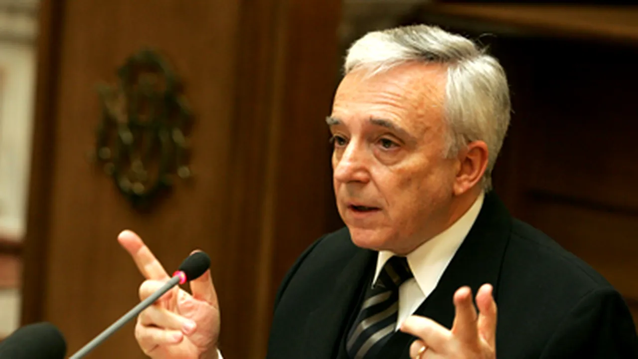 Isărescu: Restructurare datoriilor pe termen scurt va continua