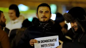 Protest faţă de amnistie şi graţiere, la Braşov şi la Iaşi / Peste 1.000 de oameni au protestat în Timişoara