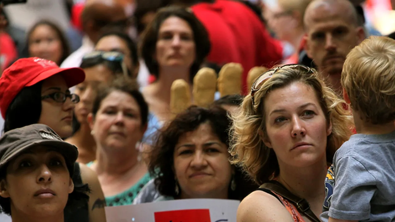 Profesorii din Chicago, în grevă pentru prima dată în ultimii 40 de ani