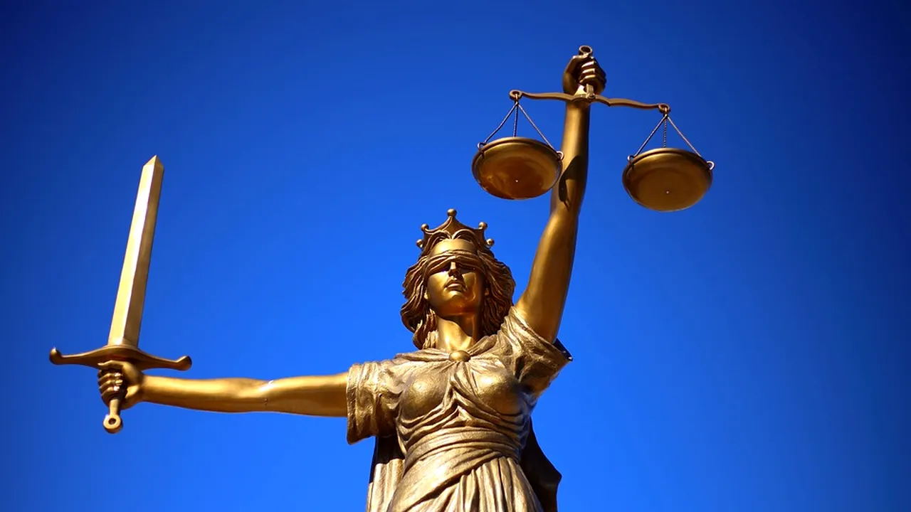 Polonia renunţă la legea privind reducerea vârstei de pensionare a judecătorilor, după ce aceasta a fost blocată de Curtea de Justiţie a Uniunii Europene
