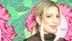 Actrița Tori Spelling, transportată la spital după un accident rutier în California