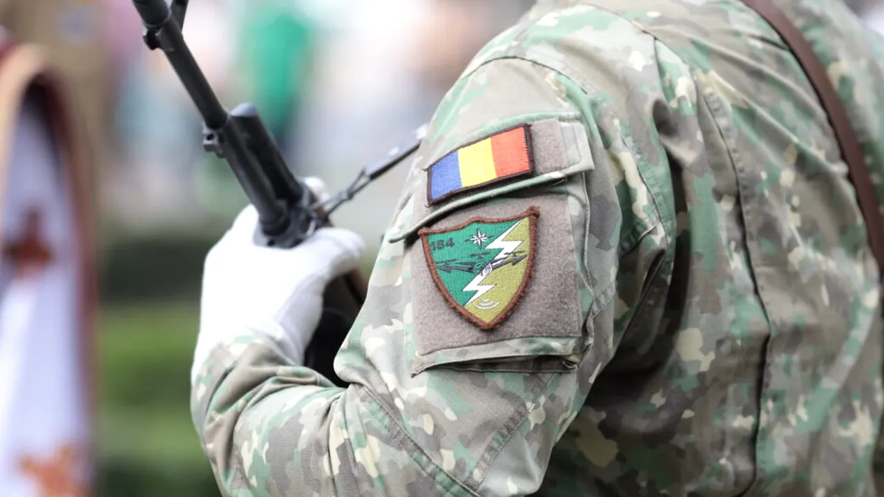 INSCOP. Românii au o părere bună despre introducerea stagiului miliar pe bază de voluntariat