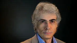 INTERVIU Andreas Manolikakis, Directorul Actors Studio, New York: ”Profesorul învaţă în acelaşi timp cu studenţii” | FOTO