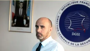 SIE respinge acuzațiile AUR: Șeful serviciului francez de informații externe nu a fost în România înainte de alegeri