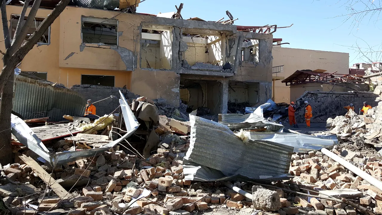 Cel puţin 40 de persoane au murit în urma unui atentat sinucigaş comis în Kabul / Stat Islamic revendică atacul