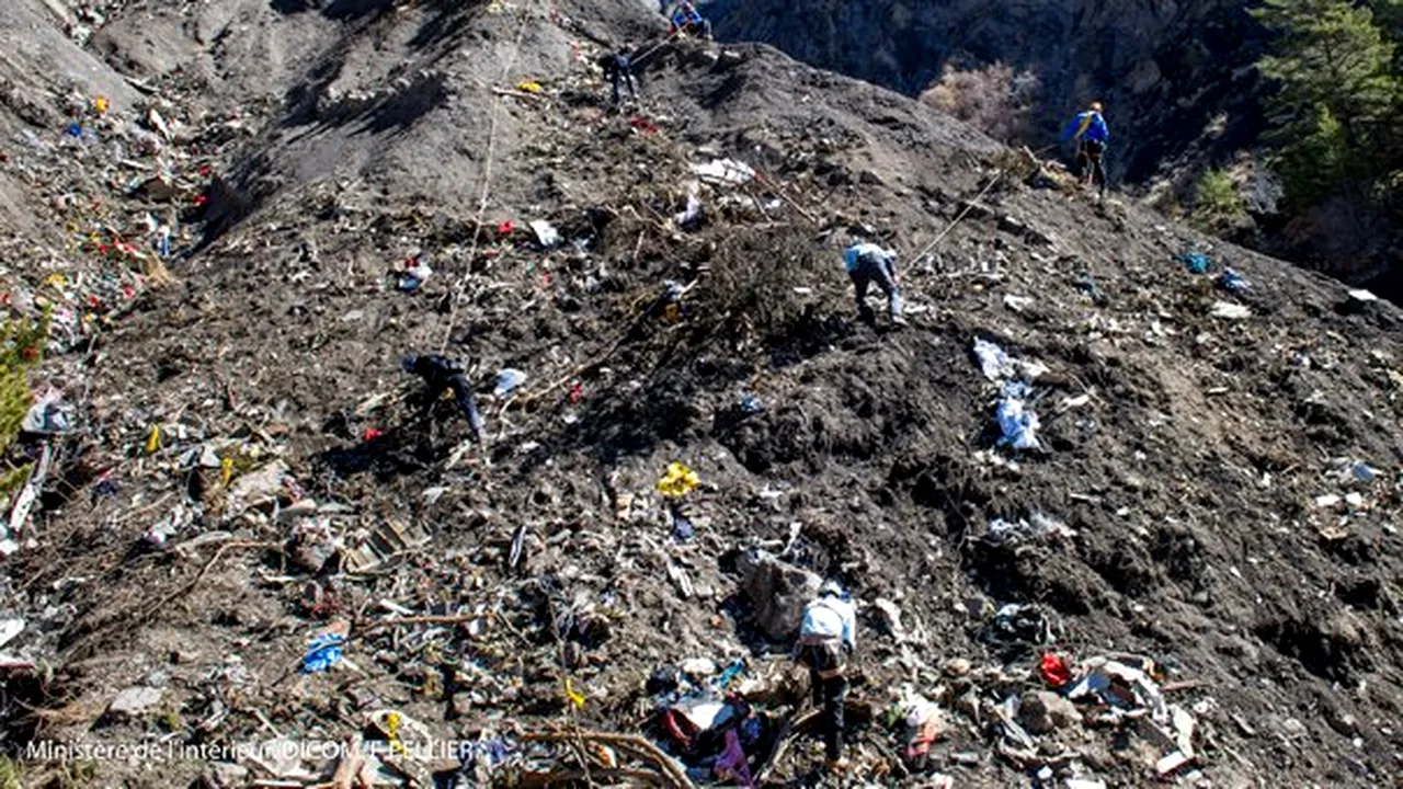 Noi date despre tragedia Germanwings: Copilotul Andreas Lubitz a exersat prăbuşirea avionului în aceeaşi zi cu tragedia din Alpi