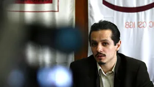 Artiştii din Bucureşti au protestat în faţa sediului TNB