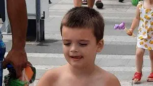 Un băiat de 5 ani din Neamţ a dispărut de pe plaja din Mangalia. Copilul a fost găsit