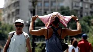 Canicula face victime în Capitală