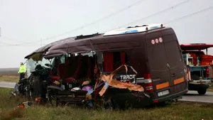 Constanţa: Cinci morţi şi patru răniţi, în urma unui grav accident