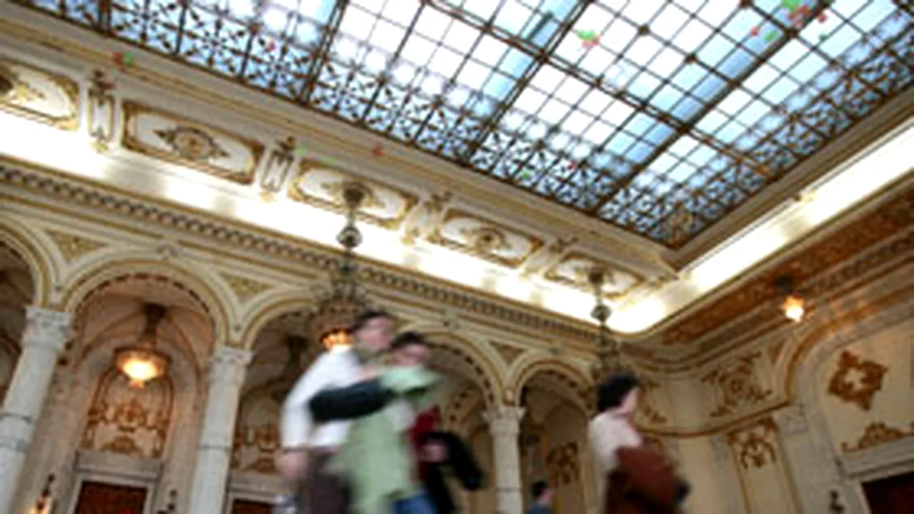 FOCUS: De Ziua Naţională a României, concurs de orientare turistică în Parlament