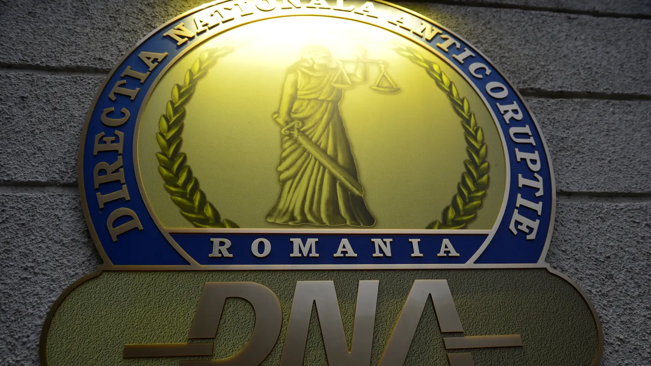 Ninel Cercel, secretar de stat în Ministerul Transporturilor, reţinut de DNA pentru şantaj după incendiul izbucnit la trenul încărcat cu azotat de amoniu