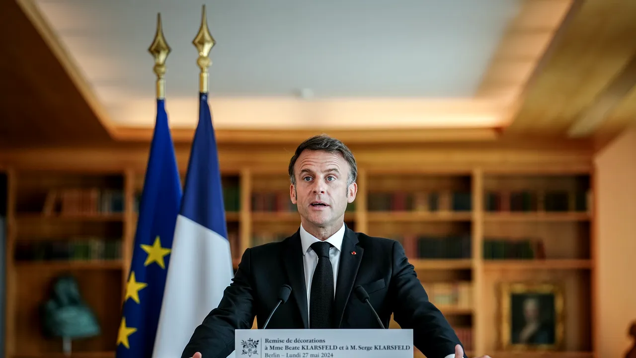Macron avertizează că Europa trebuie să fie mai competitivă în cursa cu SUA şi China. Preşedintele Franţei a reiterat apelul de a 