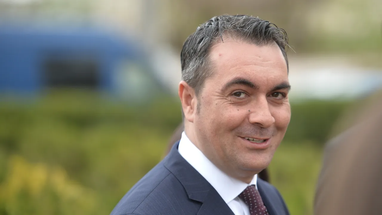 Protest al şefului CJ Giurgiu (PSD), aflat în izolare pe vorbe. El şi-a făcut singur 2 teste COVID până să vină DSP-ul: „Arest la domiciliu fără faptă”
