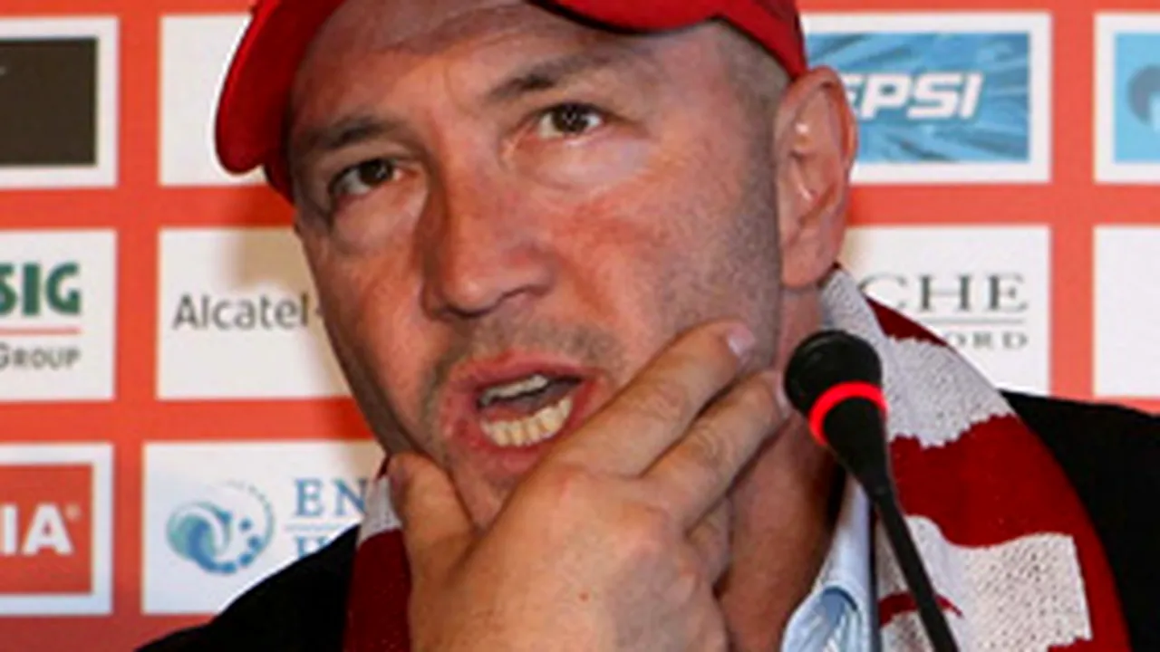 Zenga: Avem probleme de lot şi jucăm pe teren sintetic