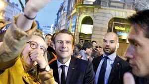 De ce este considerat Emmanuel Macron reformatorul Franţei şi salvatorul politicii europene. Temerile din spatele succesului noului preşedinte francez