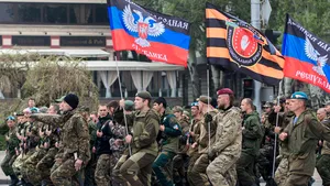 Conflictul din Ucraina: Rebelii proruşi antrenează în şcoli copii să devină soldaţi