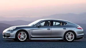Porsche Panamera, în România din septembrie