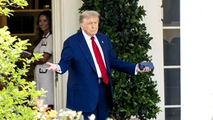 Sondaj: Românii consideră că revenirea lui Trump la Casa Albă este un lucru bun pentru pacea în lume. Ce încredere au alte țări europene