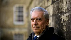 A murit Mario Vargas Llosa, scriitorul laureat al Premiului Nobel pentru Literatură