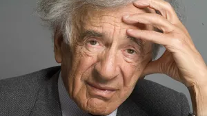 Preşedintele României, Klaus Iohannis, mesaj de condoleanţe la încetarea din viaţă a lui Elie Wiesel: Ţara în care s-a născut îi onorează, cu deplin respect, memoria