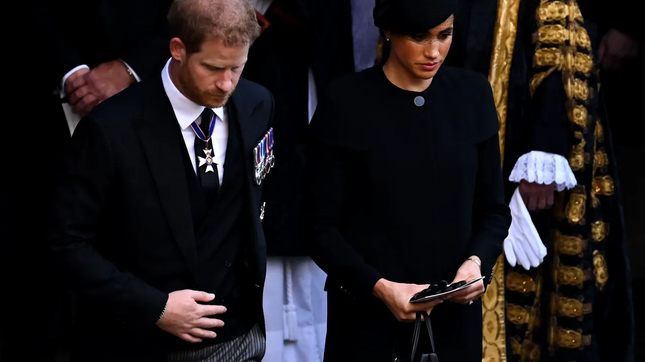 Prinţul Harry şi soţia lui Meghan, supăraţi deoarece copiii lor nu vor primi titlul de Alteţă Regală