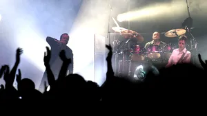 Concertul din Bucureşti al trupei Simple Minds, reprogramat
